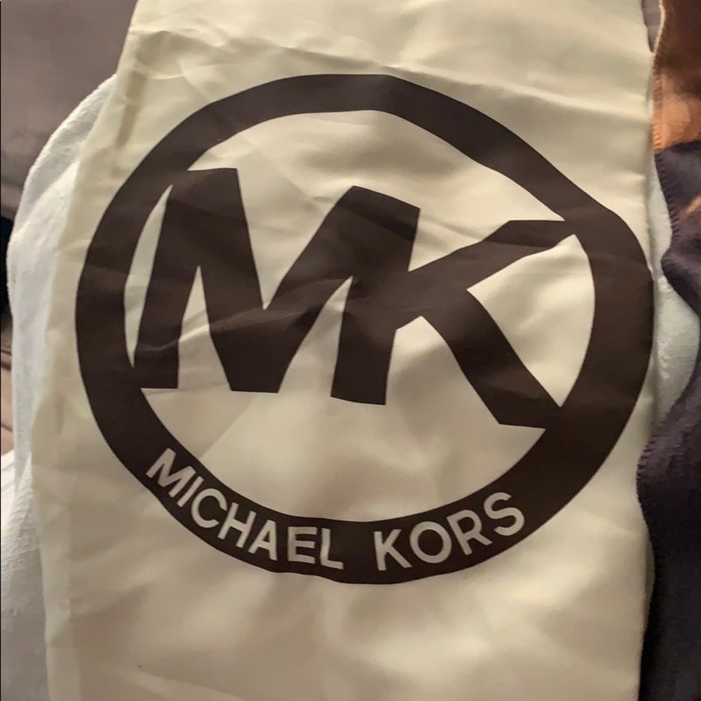 Dust bag